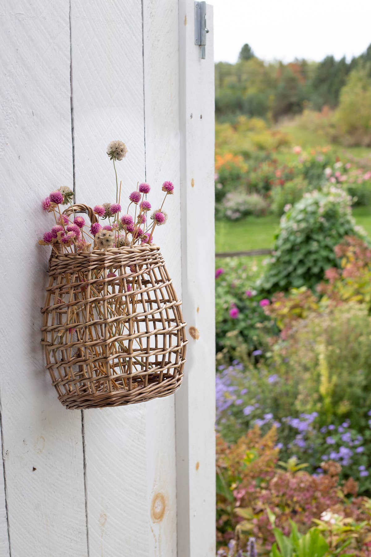 OPEN WEAVE WALL HANGING BASKET