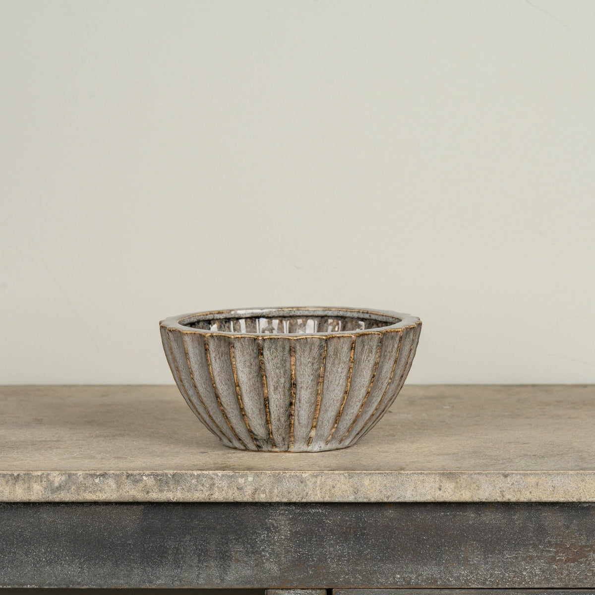 7.25" TAUPE SCALLOPED BOWL